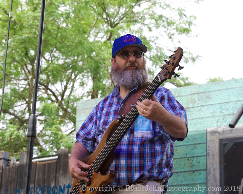 Norman Sylvester, Waterfront Blues Festival, Tom McCall Waterfront Park, photo by John Alcala