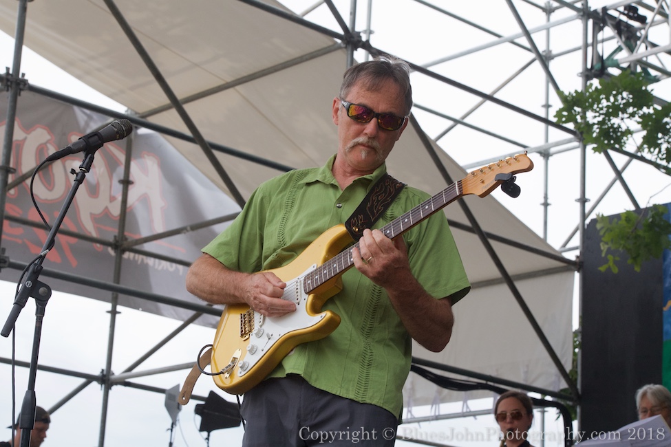 Waterfront Blues Festival, Tom McCall Waterfront Park, photo by John Alcala