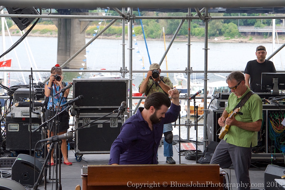Waterfront Blues Festival, Tom McCall Waterfront Park, photo by John Alcala
