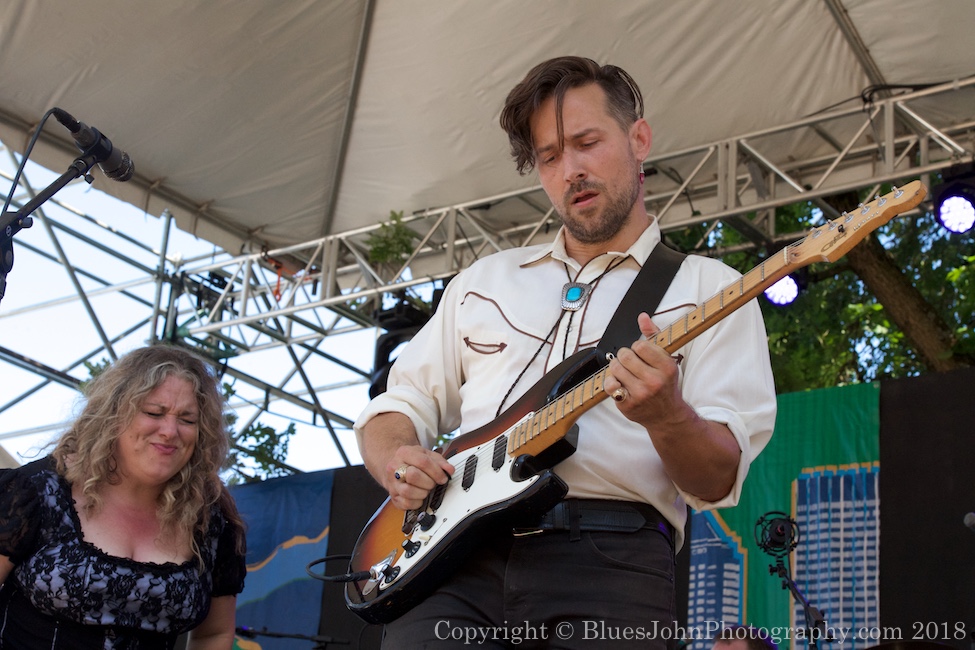 Waterfront Blues Festival, Tom McCall Waterfront Park, photo by John Alcala