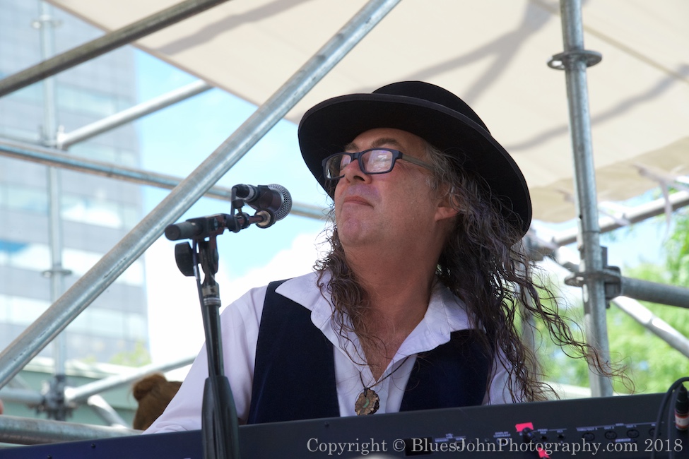 Waterfront Blues Festival, Tom McCall Waterfront Park, photo by John Alcala