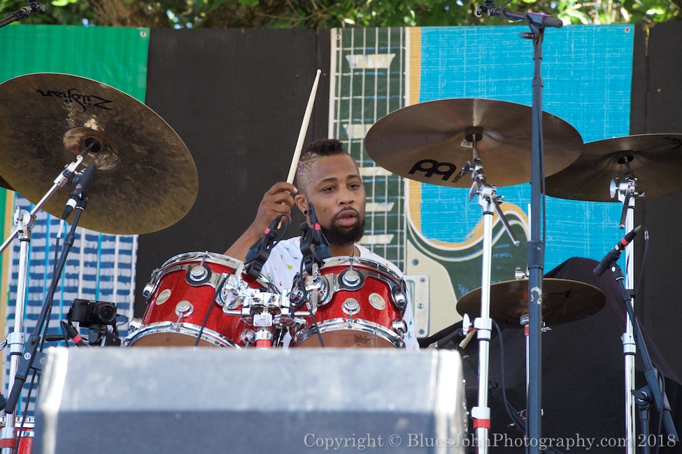 Tony Ozier, Waterfront Blues Festival, Tom McCall Waterfront Park, photo by John Alcala