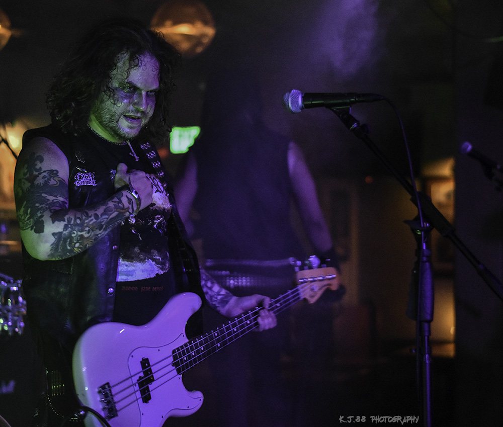 Bewitcher, Lola's Room, photo by Kevin Pettigrew