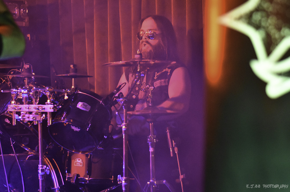 Bewitcher, Lola's Room, photo by Kevin Pettigrew