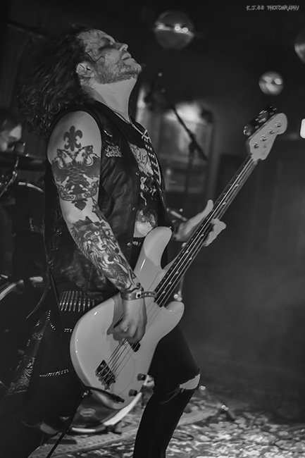 Bewitcher, Lola's Room, photo by Kevin Pettigrew