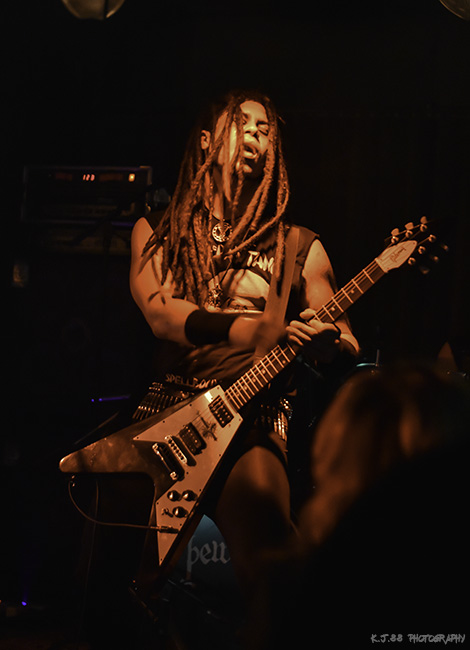 Bewitcher, Lola's Room, photo by Kevin Pettigrew