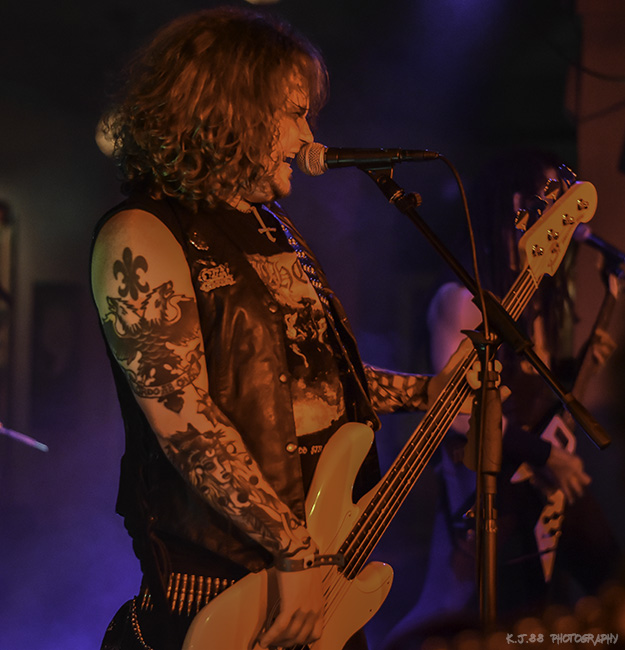 Bewitcher, Lola's Room, photo by Kevin Pettigrew