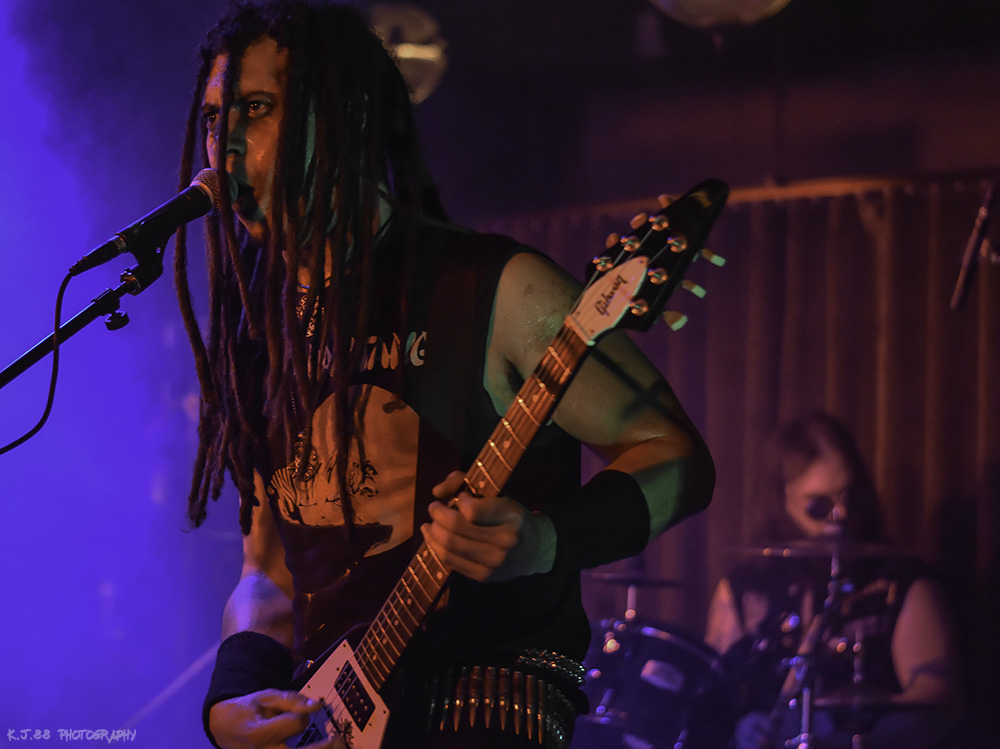 Bewitcher, Lola's Room, photo by Kevin Pettigrew