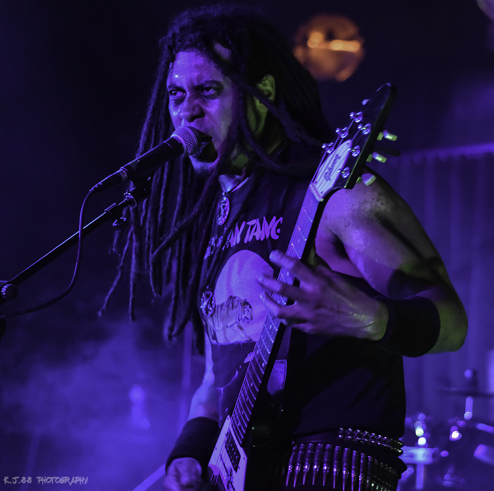 Bewitcher, Lola's Room, photo by Kevin Pettigrew