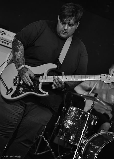 Moonkisser, Black Water Bar, photo by Kevin Pettigrew