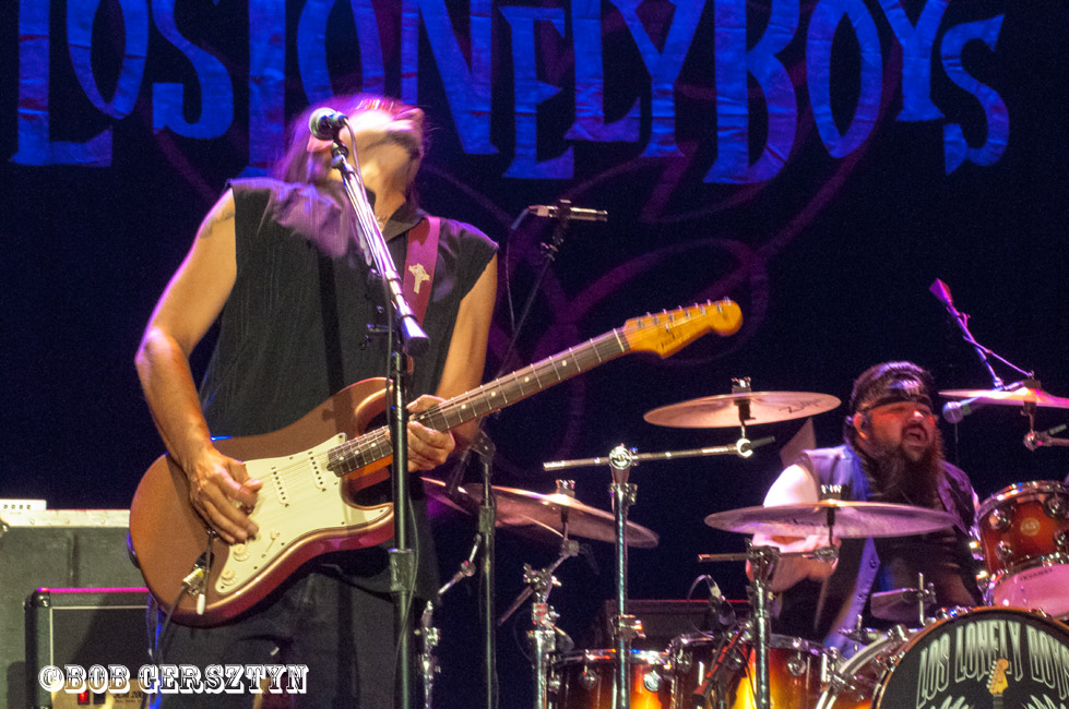 Los Lonely Boys, The Elsinore Theatre, photo by Bob Gersztyn