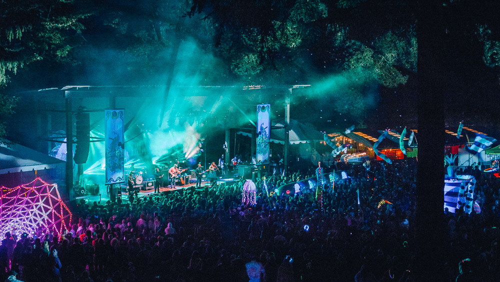 Yonder Mountain String Band, Northwest String Summit, Horning's Hideout, photo by Blake Sourisseau