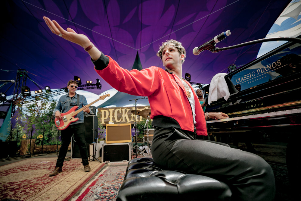 Low Cut Connie, Pickathon, Pendarvis Farm, photo by Tojo Andrianarivo