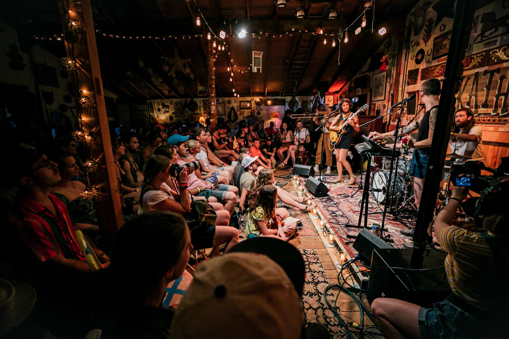 Haley Heynderickx, Pickathon, Pendarvis Farm, photo by Tojo Andrianarivo