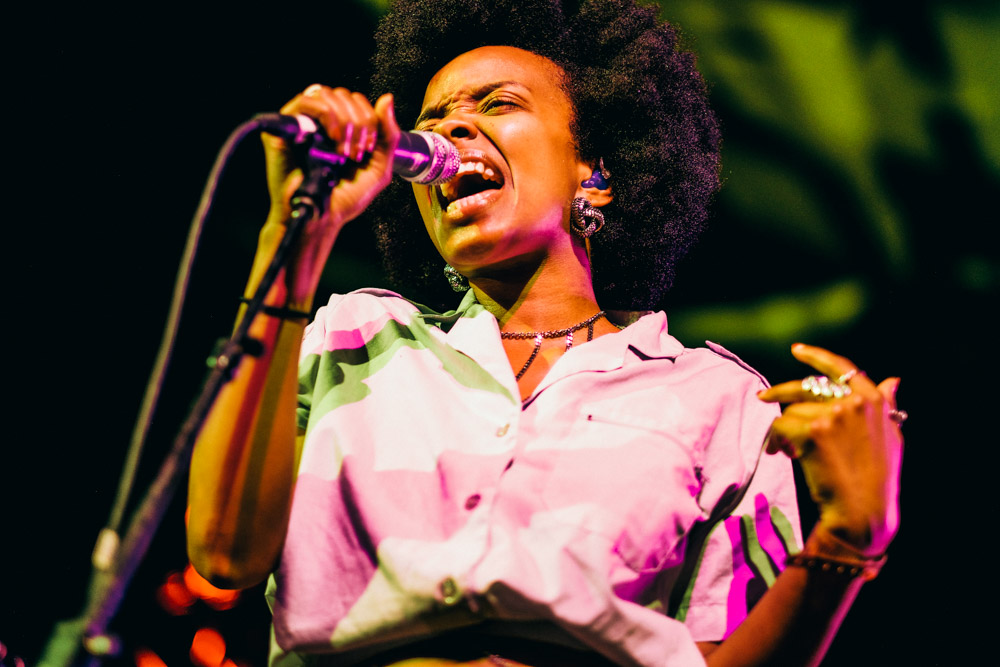 Jamila Woods, Pickathon, Pendarvis Farm, photo by Tojo Andrianarivo