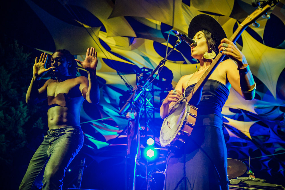 Rising Appalachia, Pickathon, Pendarvis Farm, photo by Tojo Andrianarivo