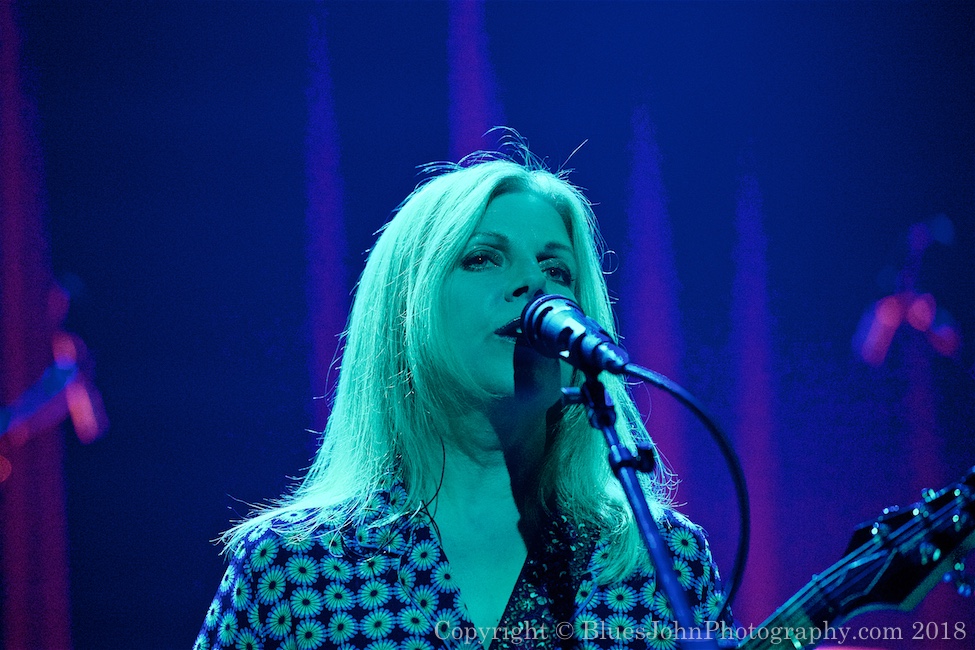 Belly, Revolution Hall, photo by John Alcala