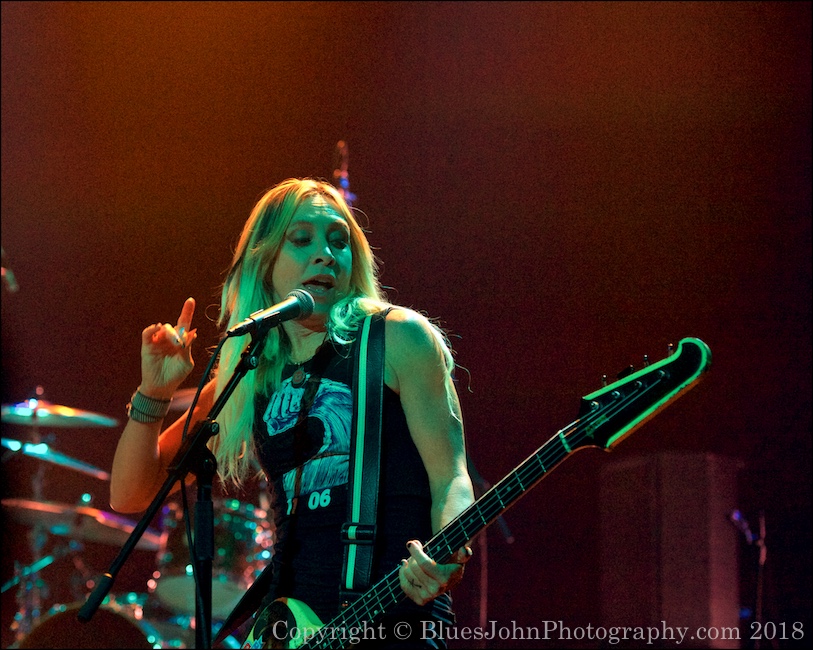 Belly, Revolution Hall, photo by John Alcala