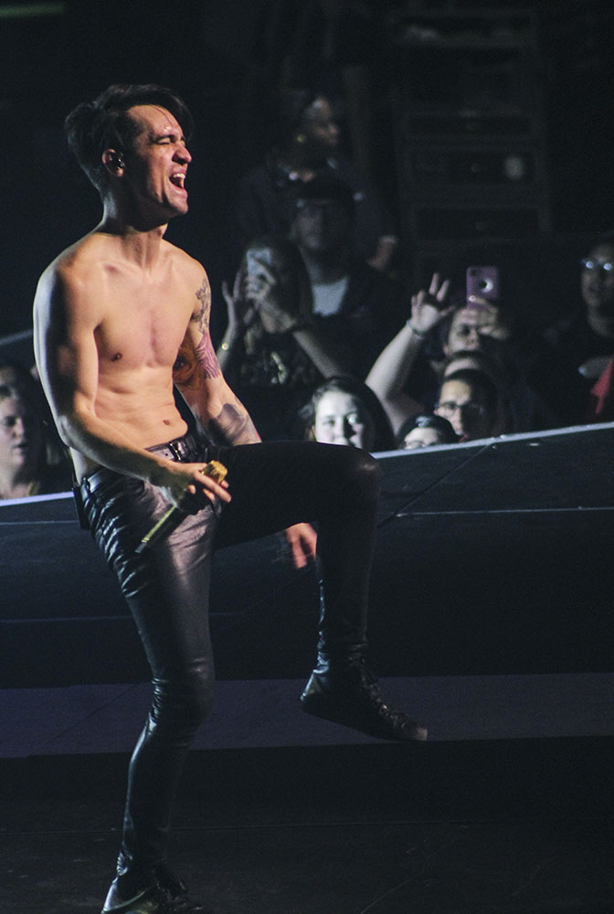 Panic! at the Disco, Moda Center, photo by Emma Davis