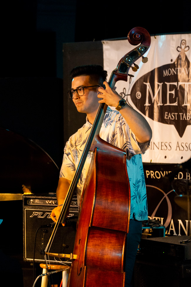 Farnell Newton, Montavilla Jazz Festival, photo by Elbert Giron