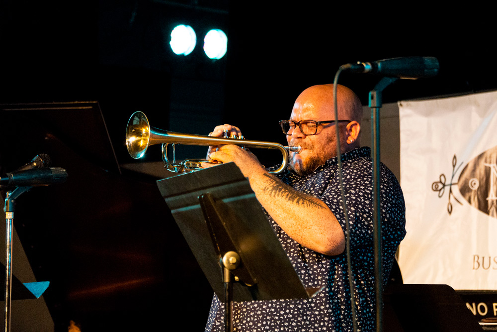 Farnell Newton, Montavilla Jazz Festival, photo by Elbert Giron