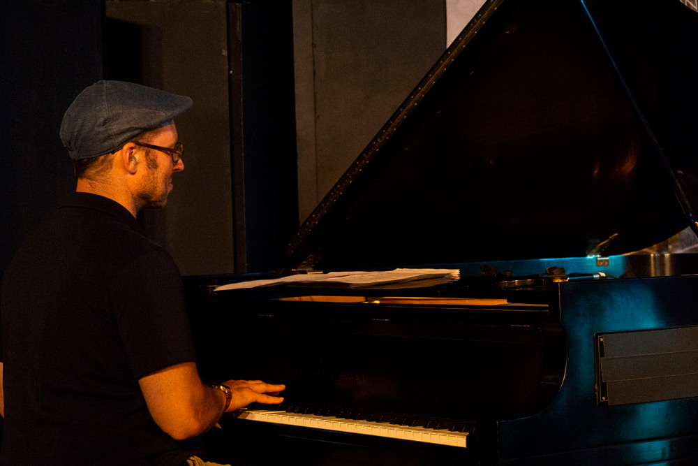 Farnell Newton, Montavilla Jazz Festival, photo by Elbert Giron