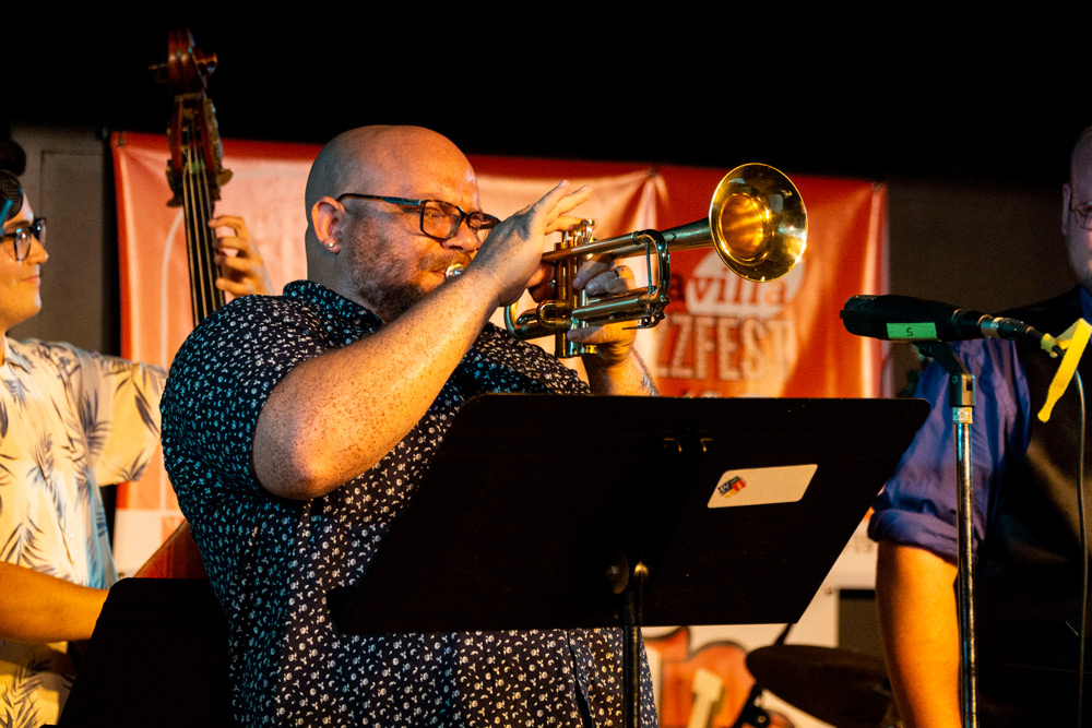 Farnell Newton, Montavilla Jazz Festival, photo by Elbert Giron