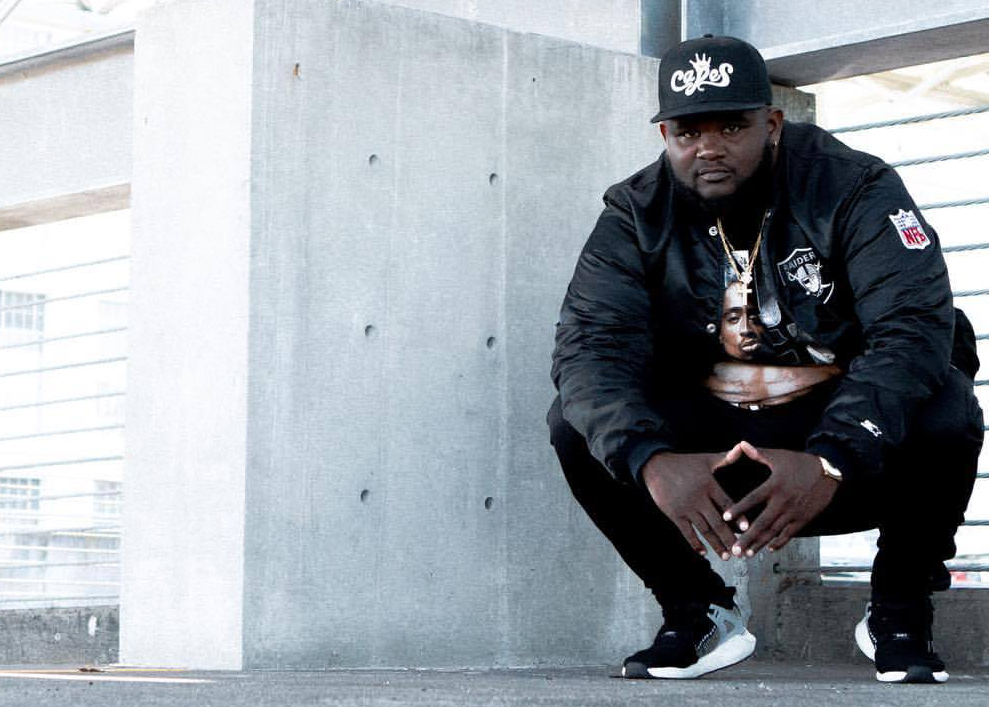 Mic Capes, Casso Dinero