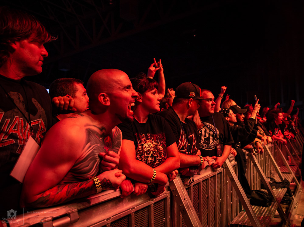 Lamb of God, Sunlight Supply Amphitheater, photo by Alyssa Herrman