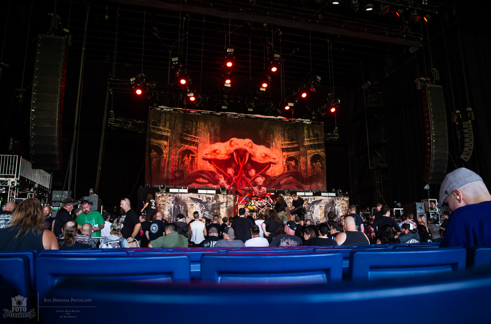 Testament, Sunlight Supply Amphitheater, photo by Alyssa Herrman