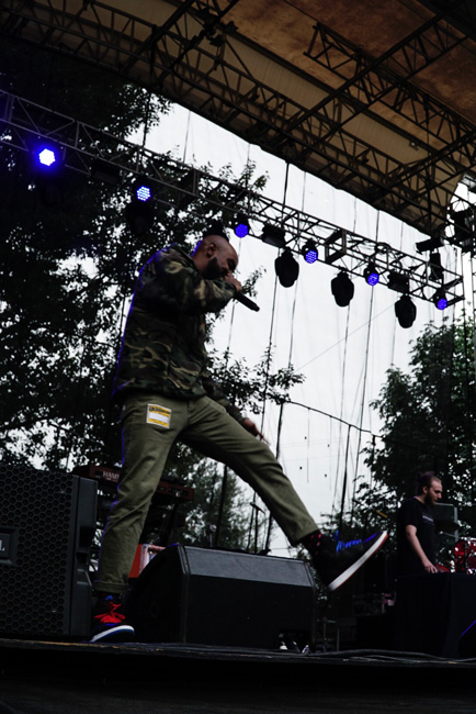 Ripley Snell, Edgefield Amphitheater, EYRST, photo by Elbert Giron