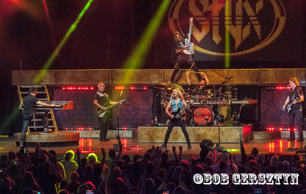 Styx, Oregon State Fair, L. B. Day Amphitheatre, photo by Bob Gersztyn