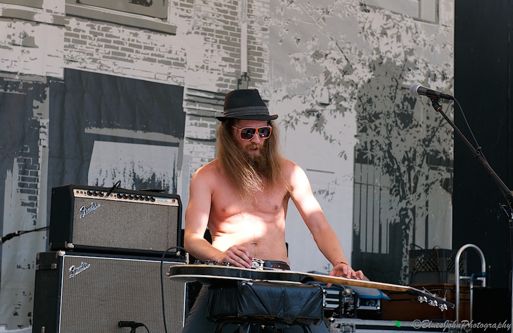 Scott Pemberton, Waterfront Blues Festival, Tom McCall Waterfront Park, photo by John Alcala