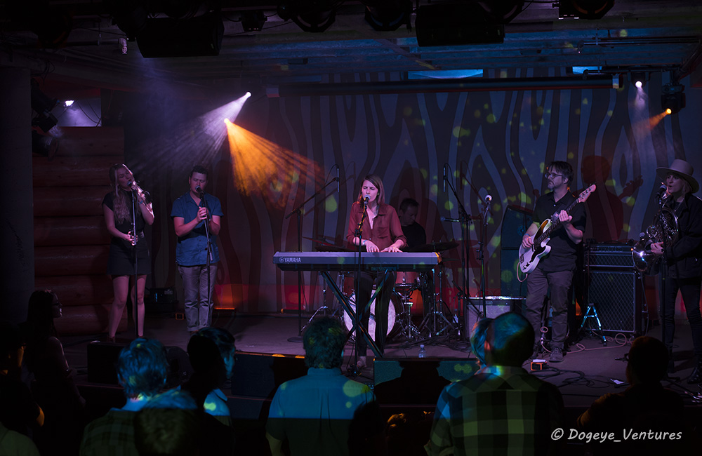 Robin Bacior, Doug Fir Lounge, photo by Ashley Strom