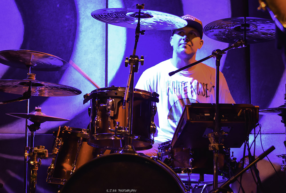 Us Underwater, Twilight Cafe & Bar, photo by Kevin Pettigrew