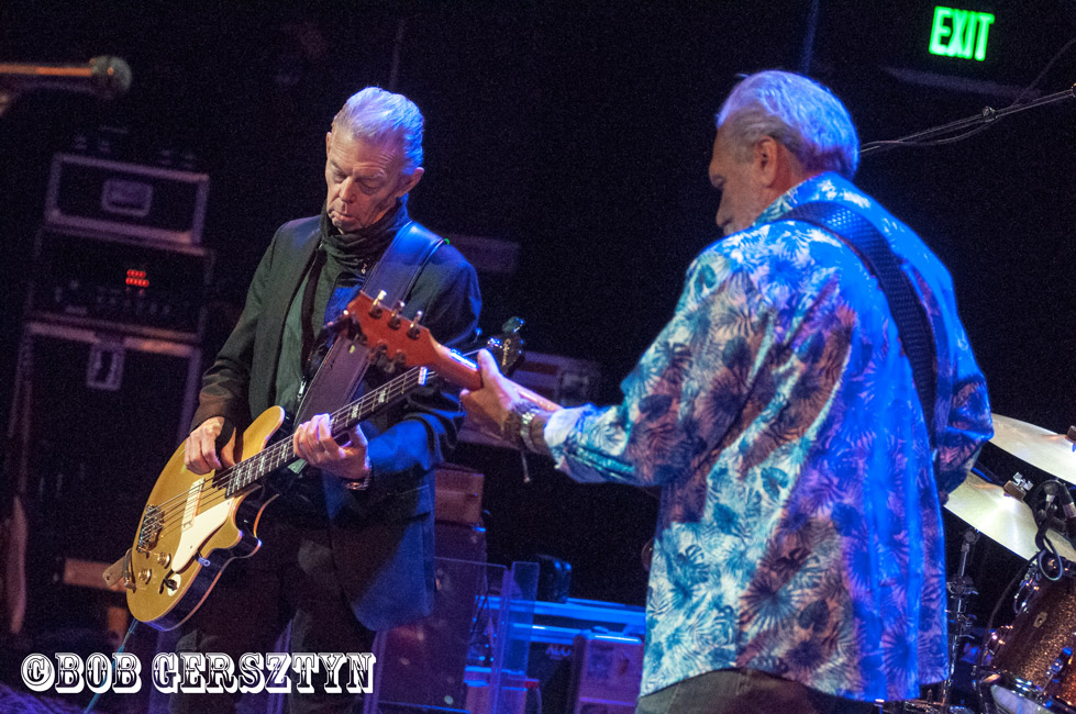 Hot Tuna, Revolution Hall, photo by Bob Gersztyn