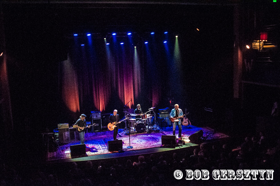 Hot Tuna, Revolution Hall, photo by Bob Gersztyn