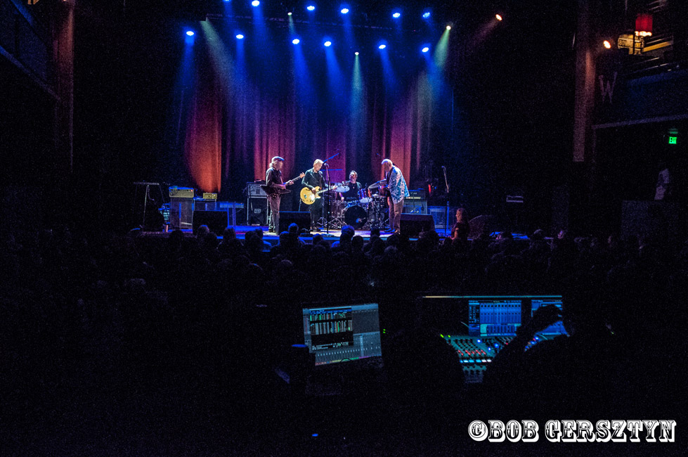 Hot Tuna, Revolution Hall, photo by Bob Gersztyn