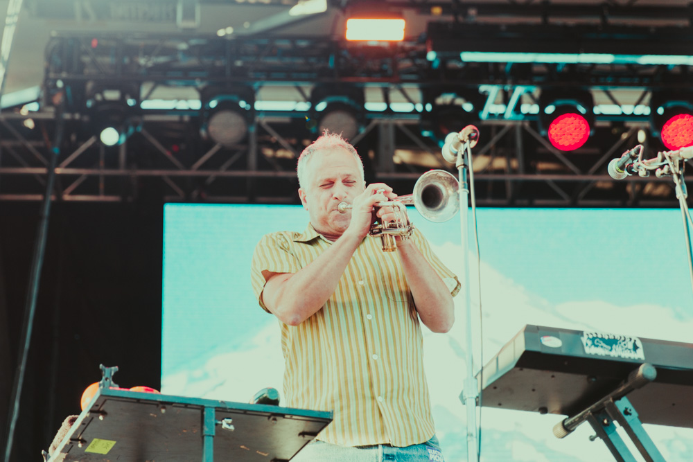 Cake, 94.7 FM, Hillsboro Stadium, photo by Sydnie Kobza