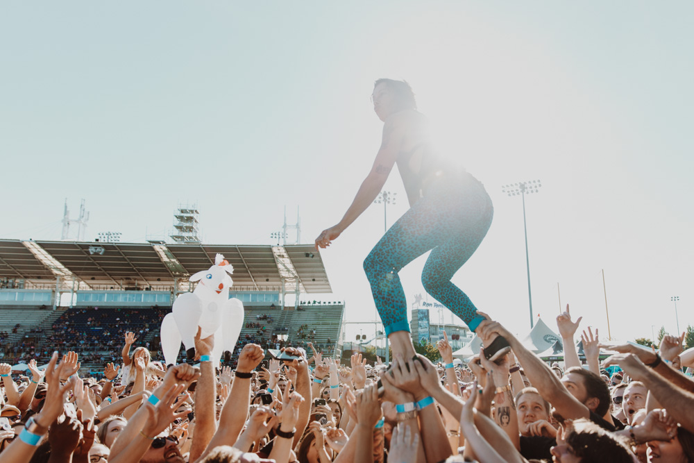 Matt and Kim, 94.7 FM, Hillsboro Stadium, photo by Sydnie Kobza