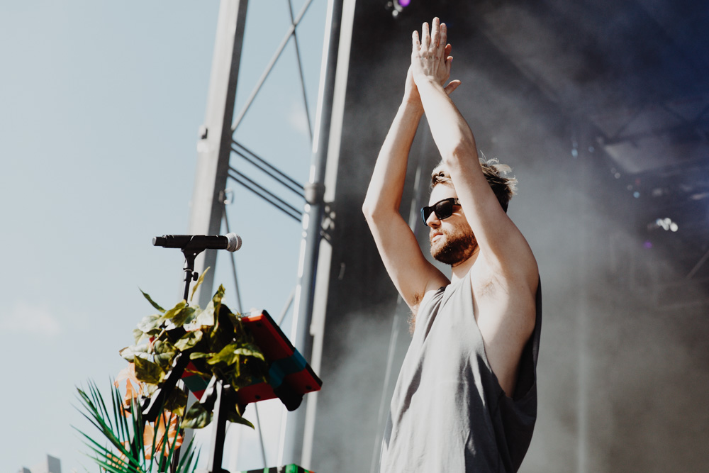 Sofi Tukker, 94.7 FM, Hillsboro Stadium, photo by Sydnie Kobza