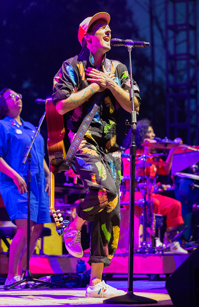 Jason Mraz, Edgefield Amphitheater, photo by Joe Duquette