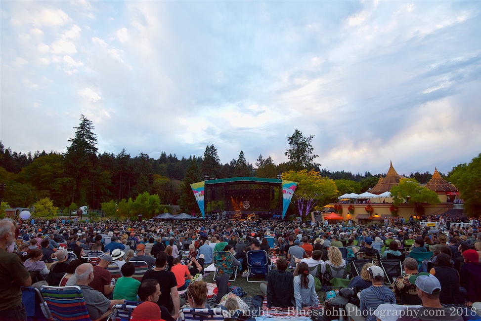 Oregon Zoo Amphitheatre, photo by John Alcala
