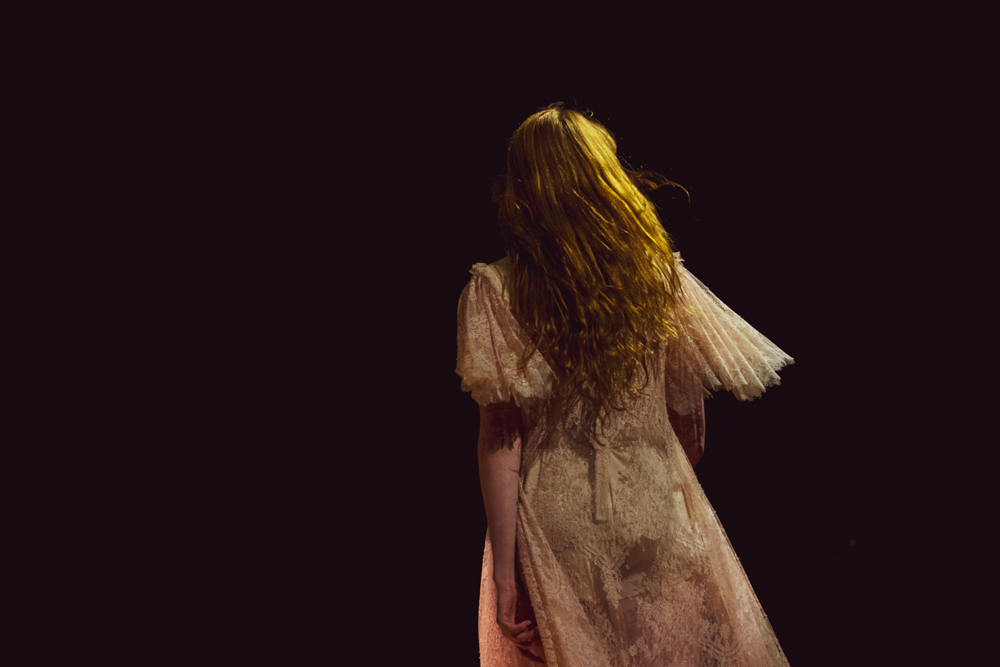 Florence and the Machine, Moda Center, Rose Quarter, photo by Henry Ward