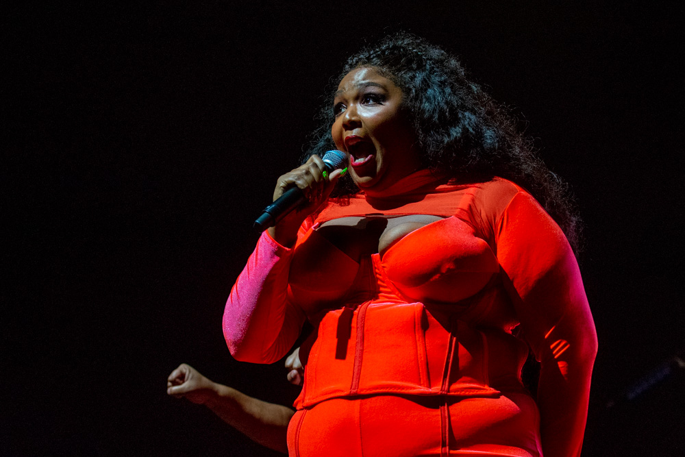 Lizzo, Moda Center, Rose Quarter, photo by Henry Ward