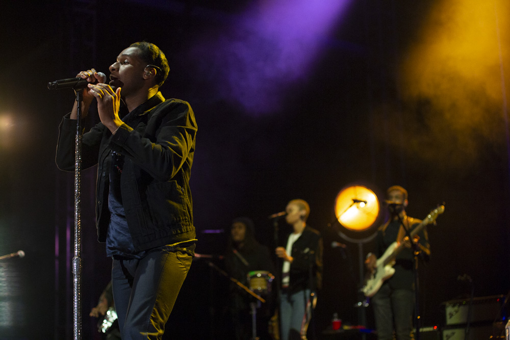 Photos of Leon Bridges and Khruangbin at Edgefield on Sept. 15, 2018