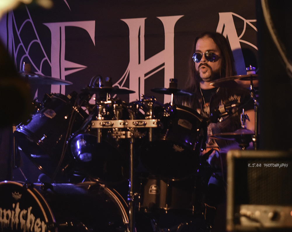 Bewitcher, Tonic Lounge [CLOSED], photo by Kevin Pettigrew