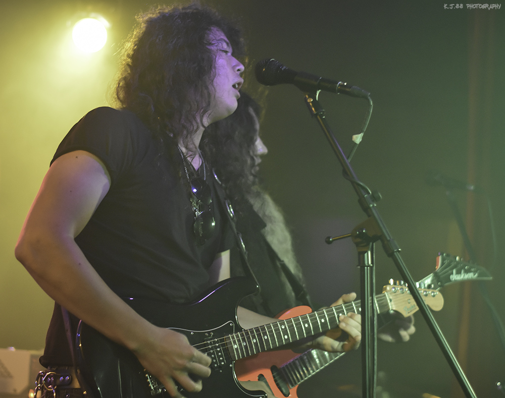 Idle Hands, Tonic Lounge [CLOSED], photo by Kevin Pettigrew