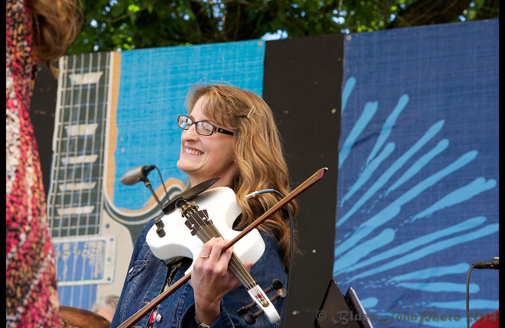Waterfront Blues Festival, Tom McCall Waterfront Park, photo by John Alcala