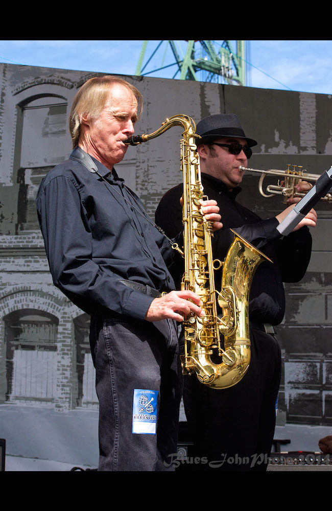 Waterfront Blues Festival, Tom McCall Waterfront Park, photo by John Alcala
